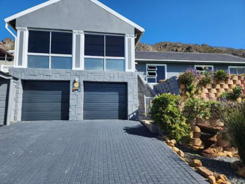 2 Ply Black Window Film